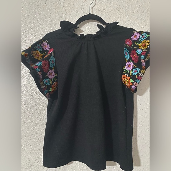 THML top - Picture 1 of 2